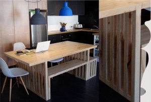 Mano il mio dining table from recycled pine plywood